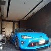【インナーガレージ】壁の仕上げ塗装に向けて天井の養生を結果・・・