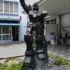 ガンダムの銅像・猫耳袋のタカセのパン