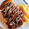 巨大ハンバーガーと亀の楽園