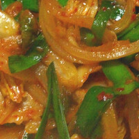おうちご飯レシピ 子供が喜ぶ 定番の野菜炒め 豚キムチ炒め ママモヨウ