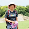 ベリーズ　背景は古代マヤ遺跡公園
