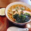 蕎麦 地酒 かずひら｜堀切菖蒲園｜山菜の香りに包まれる一杯と、染み入る生姜丼