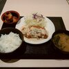 松のや、ホワイトソースロースかつ定食