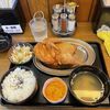 小樽なると屋の若鶏定食はボリューム満点で美味しいです