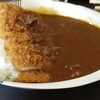 スパイシーなカレーが名物　油屋のカツカレー（９１０円）【閉店】