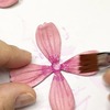 アクリル絵の具で革花を染めるとどうなる？染料との比較｜発色と質感の違い【コスモス制作日記①】