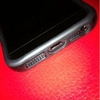 まるで純正バンパー「iPhone5ハイブリッドバンパー Edge Band for iPhone5」