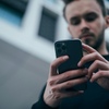 非通知でかかってきた電話の相手が「警察」だったら？冷静に対応するためのポイント