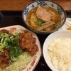 今日の唐揚げ定食