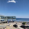 JR常磐線日立駅の海の見えるカフェと桜。