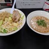 二郎インスパイア「ぎょうてん屋」でつけぎ郎を食べる。アブラ多めの甘じょっぱい汁と平打ち麺は中々こってりだったが…凄く食べにくい！