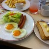 ガストで朝食