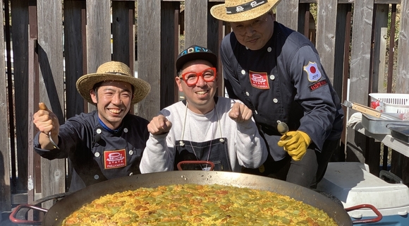 私財を投げ打ち、パエリャに人生を捧げる男がつくる「本物のパエリャ」【世界大会優勝】