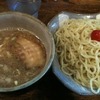 麺屋 やっとこ｜中野坂上｜つけ麺.甘酸っぱいトマト漬が乗