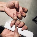 自営業でママで女です。
