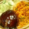 札幌市　カレーとハンバーグの店　カリー軒　/　肉汁が凄いハンバーグ