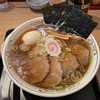 【今週のラーメン４５１６】 中華そば 勝本 （東京・水道橋） 特製中華そば ＋ サッポロ生ビール 黒ラベル 中瓶　〜饗する姿勢の素晴らしさと作り込みの高さ！さすが都心の人気行列店！並んででも食うべし！