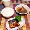 さば照り焼き、煮物、牛乳。