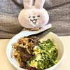 チェンマイのローカルお弁当屋さんのおかずで作るDIYぶっかけ飯はたったの100円😋
