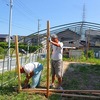 ハウスづくりとスイカプレゼント