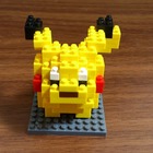 ナノブロックでピカチュウつくりました お菓子食べながらポケモンと寝たい