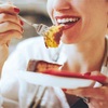 いつまで食べるつもり？今日からできる”食後の「まだ何か食べたい、」を消す方法”