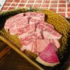 【タンTOハラミ】カウンターのみ。一人焼肉に特化していますよ(中区袋町)