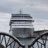 初寄港「リビエラ」