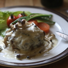 そろそろ秋なので、濃厚きのこチーズソースでいただくハンバーグのレシピ