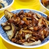華西街夜市のビブグルマン常連店！しいたけ入り魯肉飯　- 小王煮瓜 -