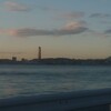 門司港の倉庫に向かう途中、夕陽も