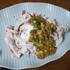 バランスを取り戻す：豚肉、納豆、とろろの組み合わせ
