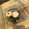 開運堂 あづみのインター店｜田沢｜買ったおやきをその場で囲炉裏で炭火焼