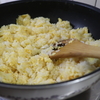 テフロン加工フライパンで作る基本のパラパラ卵炒飯【料理レシピ】