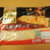 丸大食品さんの　薄焼きピザ　５種のチーズ　