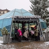 スイス旅行の記録①マッターホルンを眺める窓枠の風景