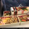 3709 棚から弁当