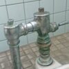 トイレ　和式　水を流すためのレバーを下げても水が流れない　フラッシュバルブ交換