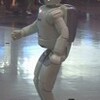 アシモ君の走りを見る