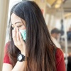 くしゃみや鼻水が止まらない！電車でつらい花粉症や鼻炎の対策は？