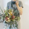 ドライフラワーのインテリア、今日のおすすめはざっくりワイルドなクラッチブーケ！結婚式にも。