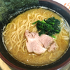 家系インスパイア、はし友ラーメン。