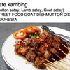 サテ・カンビンSate kambingとサテ・バビSate babi 　　インドネシアには沢山の種類のサテ（サテー）がありますが，Tasteatlasのランキングで1位と2位がこのサテです．サテ・カンビンはヤギまたはマトンを主材料とするサテでケチャップマニス，ガランガル，エシャロット，パイナップルジュース，唐辛子などの材料を混ぜ合わせたものに漬け込みます．サテ・バビは豚肉をメインの材料とするサテで，ニンニク，レモン汁，ケチャップマニスなどを混ぜたものにつけ込みます．
