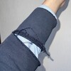 ジップアップパーカーの袖口が破れました