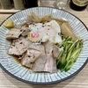 【今週のラーメン４９１２】らーめん 高尾（東京・荻窪）冷しチャーシューメン ＋ メンマ ＋半熟玉子 ＋ まかないチャーシュー ＋ サッポロラガービール 赤星 中瓶　〜梅雨前に夏日感覚！季節と味を一気に先取り！旨さ快感！素朴＆大胆な冷し中華！