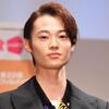 窪塚愛流、イメチェン純白ヘアにファン興奮「死ぬほどカッコいい」