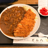 〈大師巻〉と〈どん八〉カツカレー