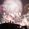 コロナ禍を吹き飛ばせ　熊本港で「ドライブイン花火」