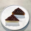 『とらや』今年も白黒二つの水無月。季節の生菓子、沢辺の蛍と籬の緑。