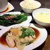 シンガポール名物　チキンライス！